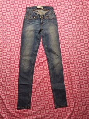Levi's Low Rise Skinny Blue Jeans